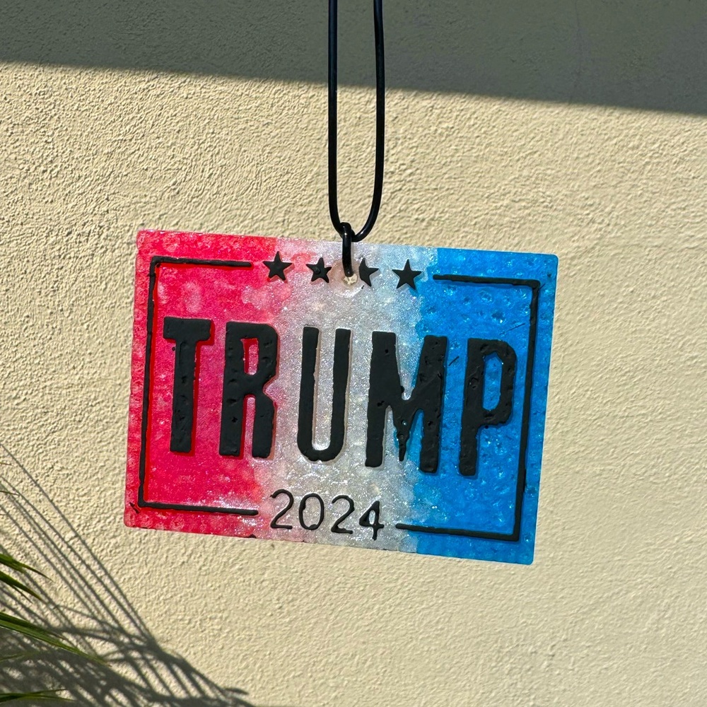 T R U M P 2024 FRESHIE!!